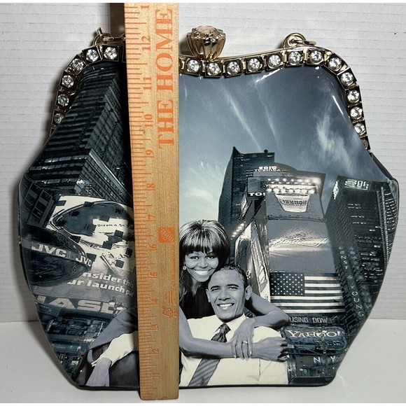 Obama`s Time Square Handbag Women`s Black & White Printed Photo Strap Purse - Picture 9 of 10